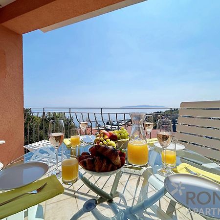Rona Spacious Apartment With A Panoramic View Icici Exterior photo