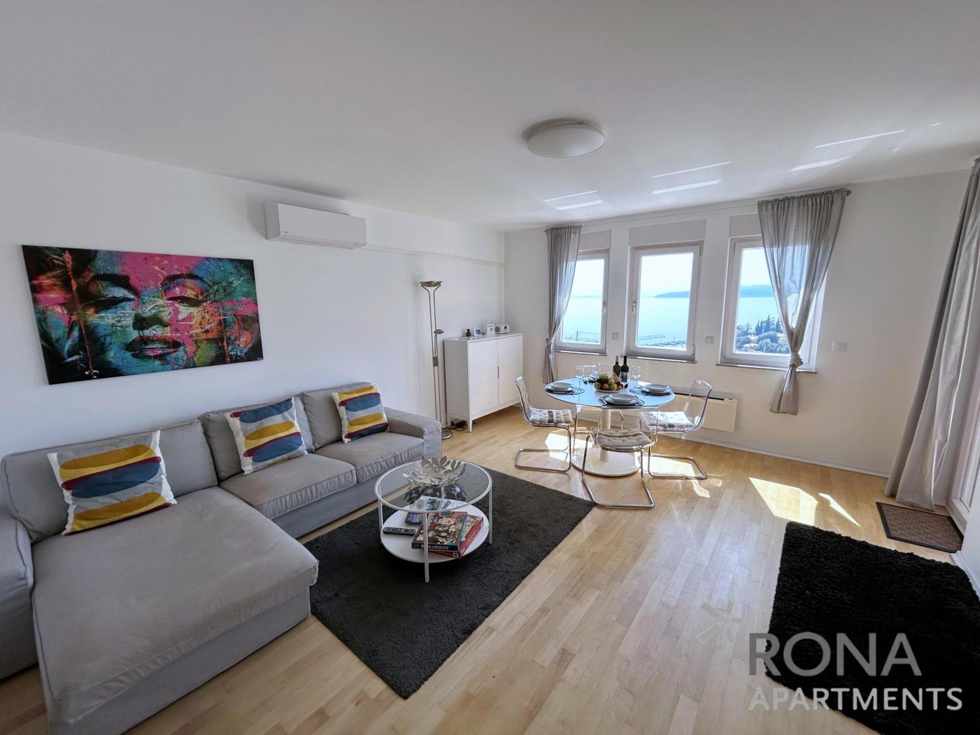 Rona Spacious Apartment With A Panoramic View Icici Exterior photo